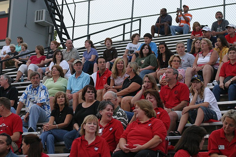 ../Images/fball083107_040.JPG