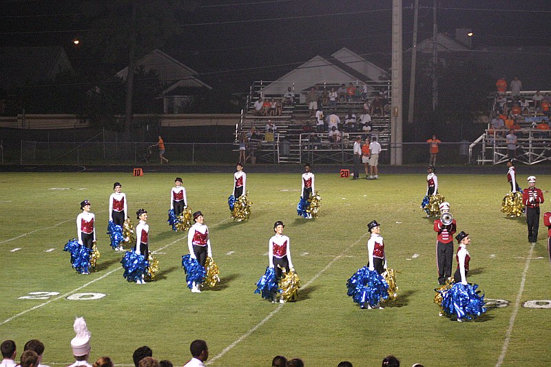 ../Images/fball083107_066.JPG