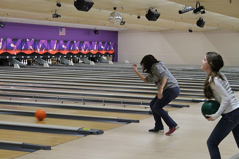 ../Images/Bowling_100.jpg